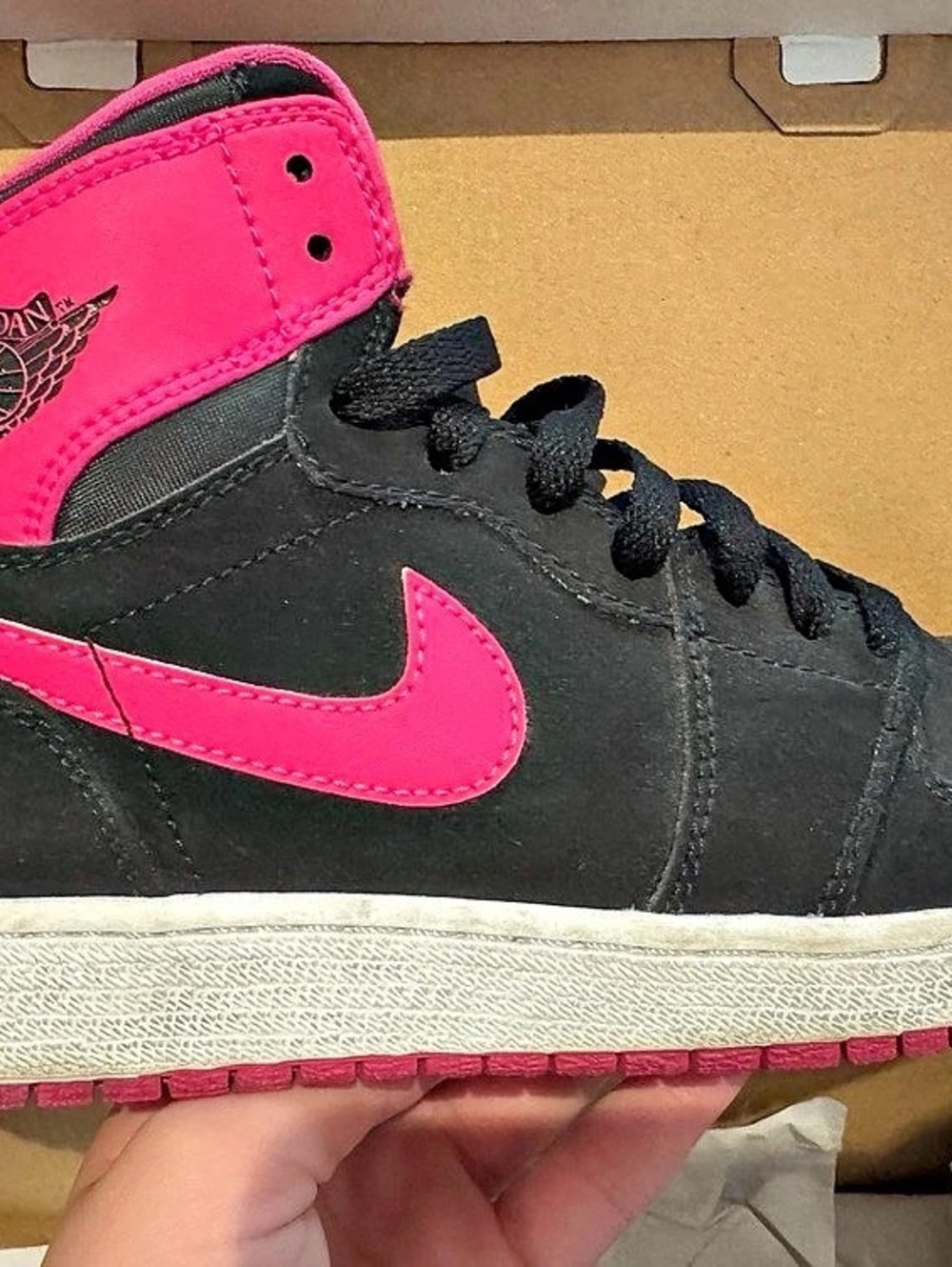 Jordan Air Jordan 1 Mid (GS) ) Black & Pink Girls US 6Y